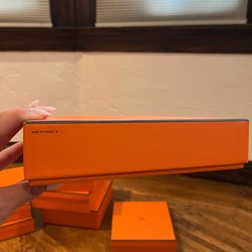 Authentic Hermes box - Picture 2 of 3